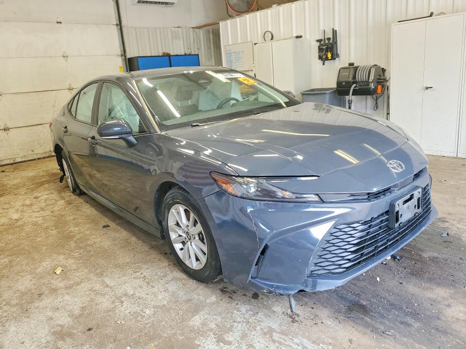 Продажа на аукционе авто 2025 Toyota Camry, vin: 4T1DAACK2SU000929, номер лота: 61371896
