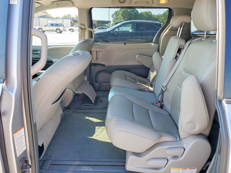 Продажа на аукционе авто 2017 Toyota Sienna, vin: 5TDYZ3DCXHS779737, номер лота: 60072976