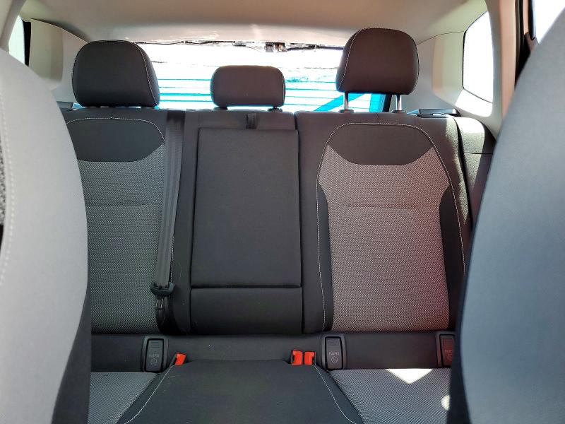 60466736 :رقم المزاد ، 3VV8X7B21RM063285 vin ، 2024 Volkswagen Taos مزاد بيع