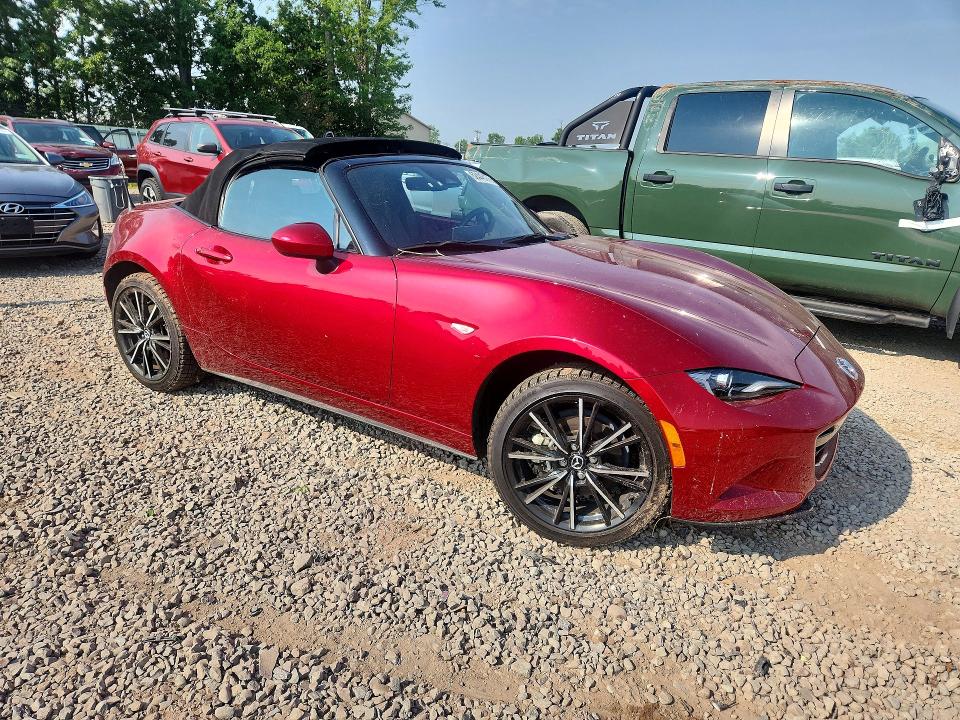 62446176 :رقم المزاد ، JM1NDAD73R0604730 vin ، 2024 Mazda Mx-5 Miata مزاد بيع