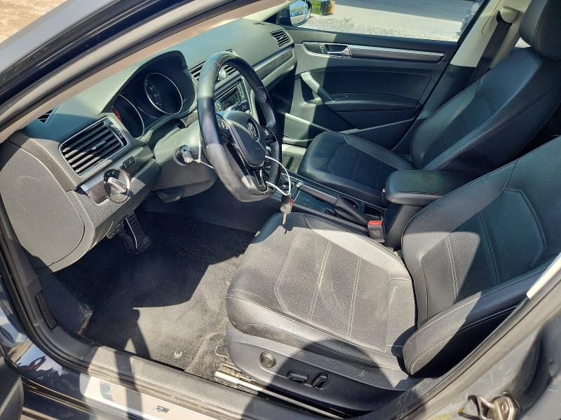 61248406 :رقم المزاد ، 1VWDT7A36HC013370 vin ، 2017 Volkswagen Passat مزاد بيع