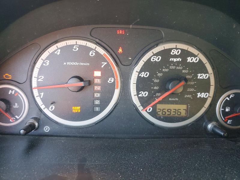62521806 :رقم المزاد ، JHLRD788X2C010988 vin ، 2002 Honda Cr-v مزاد بيع