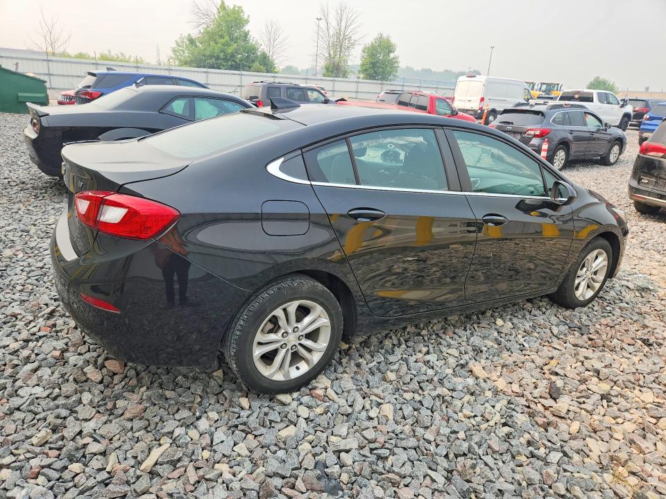 61401896 :رقم المزاد ، 1G1BE5SM6K7145960 vin ، 2019 Chevrolet Cruze مزاد بيع