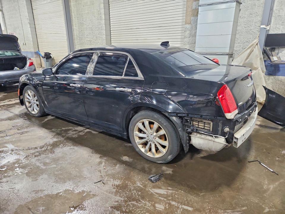 60050386 :رقم المزاد ، 2C3CCARG7JH226760 vin ، 2018 Chrysler 300 مزاد بيع