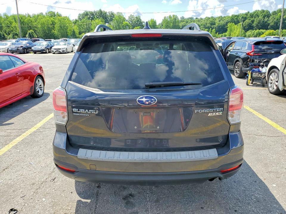 61374386 :رقم المزاد ، JF2SJAGC5HH571638 vin ، 2017 Subaru Forester مزاد بيع