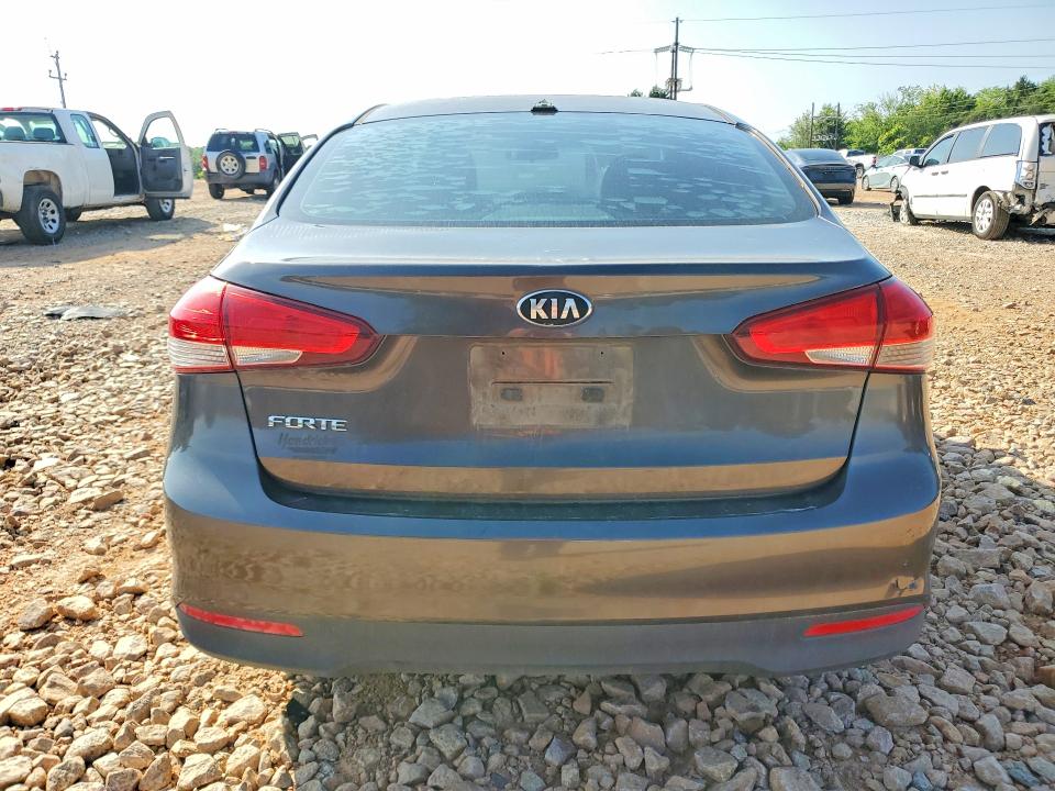 Aukcja sprzedaży 2018 Kia Forte, vin: 3KPFK4A7XJE175355, numer aukcji: 61907726