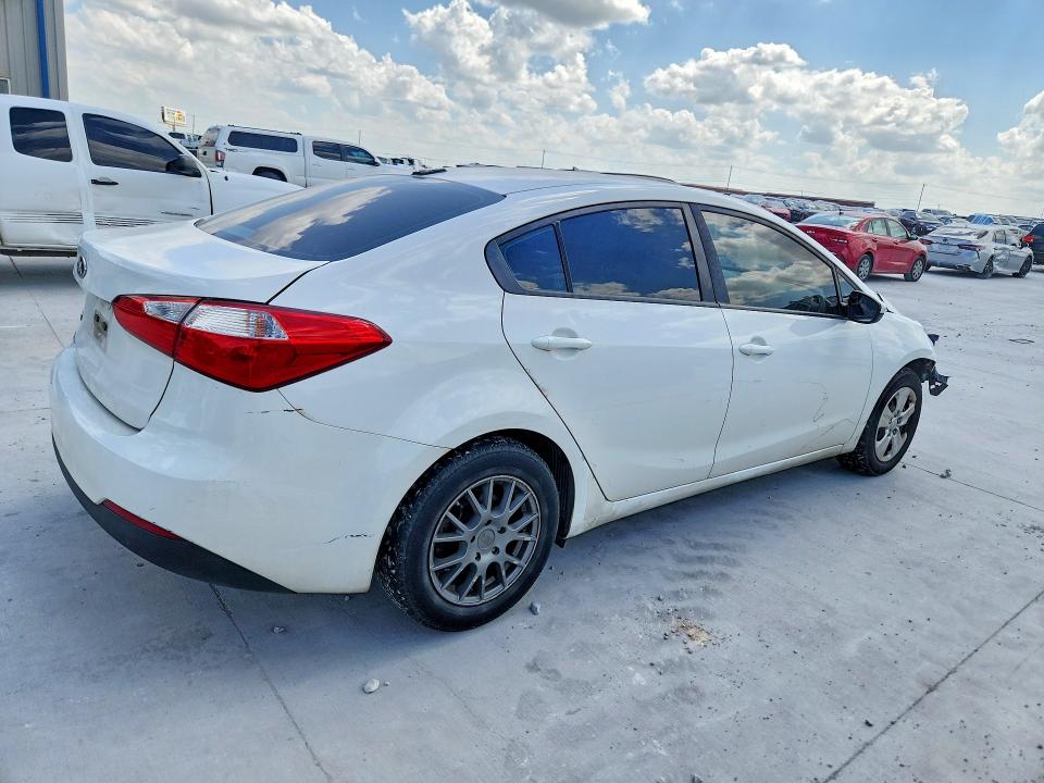 2016 Kia Forte მანქანა იყიდება აუქციონზე, vin: KNAFK4A65G5607004, აუქციონის ნომერი: 59660706