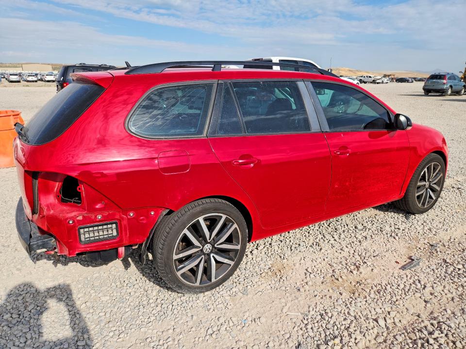 60717506 :رقم المزاد ، 3VWPX7AJ2EM608677 vin ، 2014 Volkswagen Jetta مزاد بيع