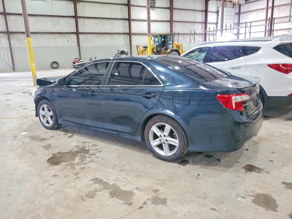 60192946 :رقم المزاد ، 4T1BF1FK7EU824630 vin ، 2014 Toyota Camry مزاد بيع