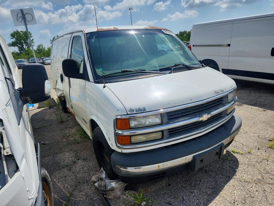 2002 Chevrolet Express მანქანა იყიდება აუქციონზე, vin: 1GCFG15R121183618, აუქციონის ნომერი: 58105626