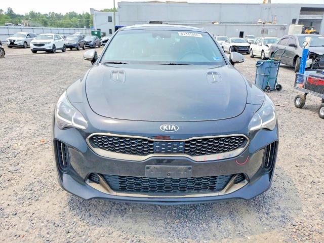 61341646 :رقم المزاد ، KNAE45LC7K6063946 vin ، 2019 Kia Stinger مزاد بيع