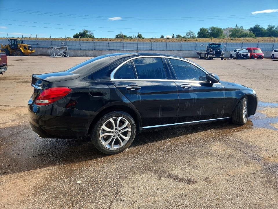 Продаж на аукціоні авто 2017 Mercedes-benz C, vin: 55SWF4KB3HU215995, номер лоту: 61786166