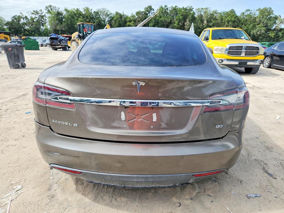 Продаж на аукціоні авто 2015 Tesla Model S, vin: 5YJSA1E23FF110220, номер лоту: 58924306