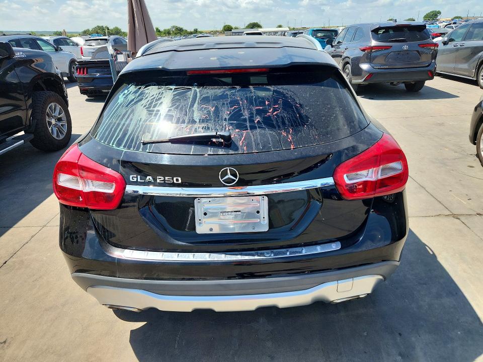 60127966 :رقم المزاد ، WDCTG4EB7KU005664 vin ، 2019 Mercedes-benz Gla مزاد بيع