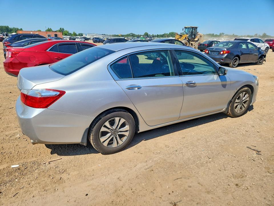 2015 Honda Accord მანქანა იყიდება აუქციონზე, vin: 1HGCR2F38FA160132, აუქციონის ნომერი: 61075616