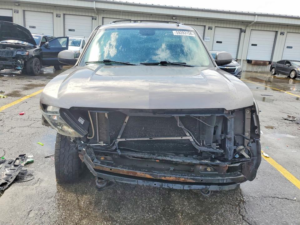 2011 Chevrolet Suburban მანქანა იყიდება აუქციონზე, vin: 1GNSKHE34BR156407, აუქციონის ნომერი: 59283156
