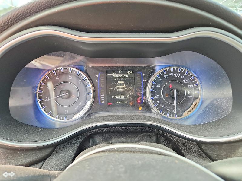 85966185 :رقم المزاد ، 1C3CCCAB1FN611371 vin ، 2015 Chrysler 200 مزاد بيع