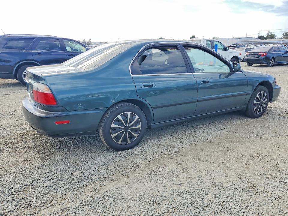 Продажа на аукционе авто 1997 Honda Accord, vin: 1HGCD5632VA215012, номер лота: 62055336