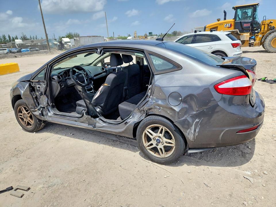 60299156 :رقم المزاد ، 3FADP4BJ7JM115533 vin ، 2018 Ford Fiesta مزاد بيع