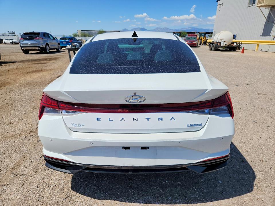 62811106 :رقم المزاد ، 5NPLP4AG8NH053549 vin ، 2022 Hyundai Elantra مزاد بيع