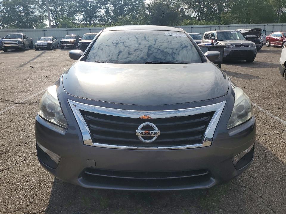 2015 Nissan Altima მანქანა იყიდება აუქციონზე, vin: 1N4AL3APXFC464709, აუქციონის ნომერი: 62426106
