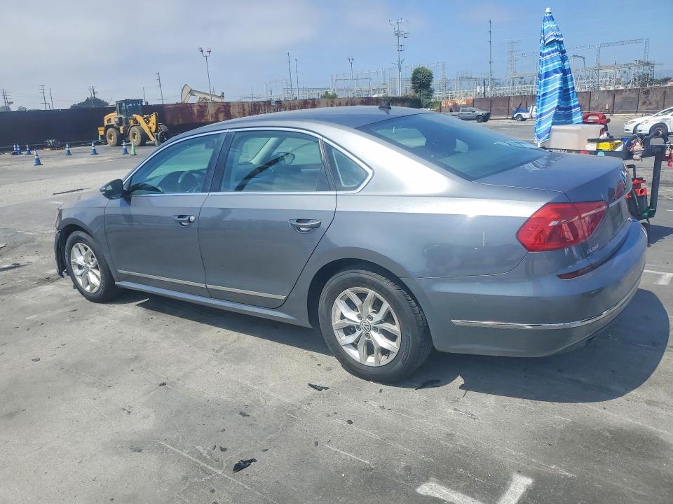 61672936 :رقم المزاد ، 1VWAS7A34GC025960 vin ، 2016 Volkswagen Passat مزاد بيع