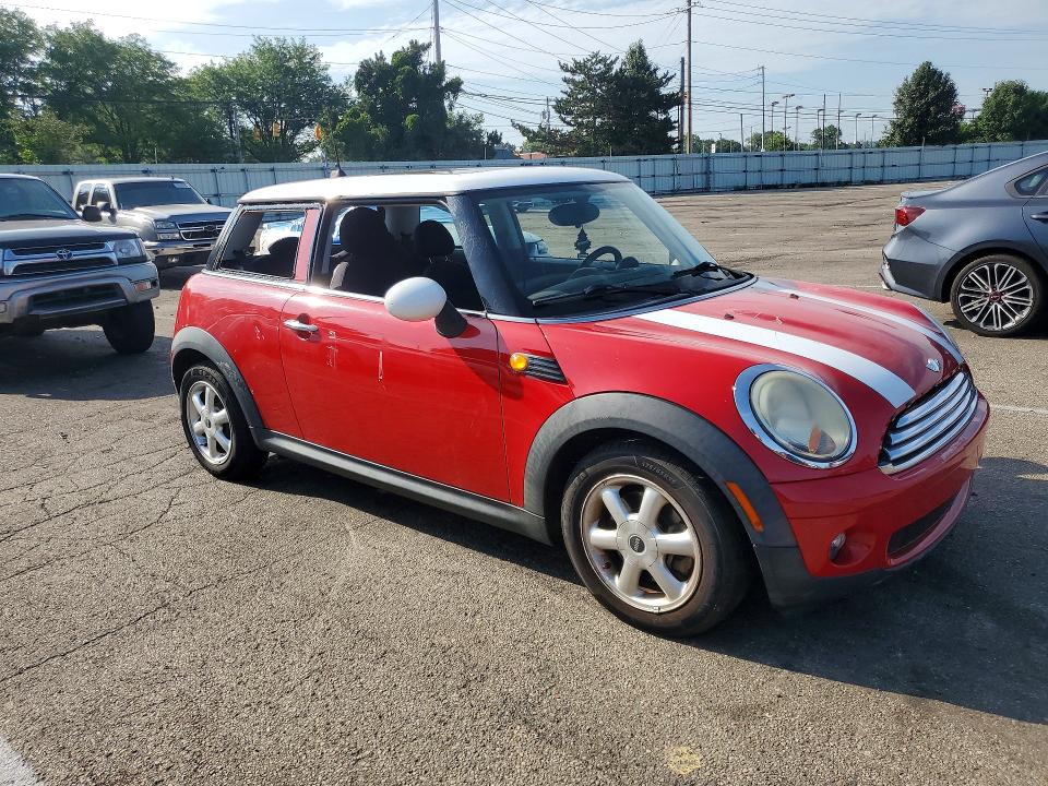 Продажа на аукционе авто 2007 Mini Cooper, vin: WMWMF33557TT51758, номер лота: 59633196