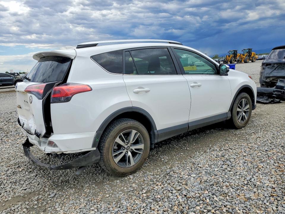 2016 Toyota Rav4 მანქანა იყიდება აუქციონზე, vin: 2T3RFREV0GW422497, აუქციონის ნომერი: 60690726