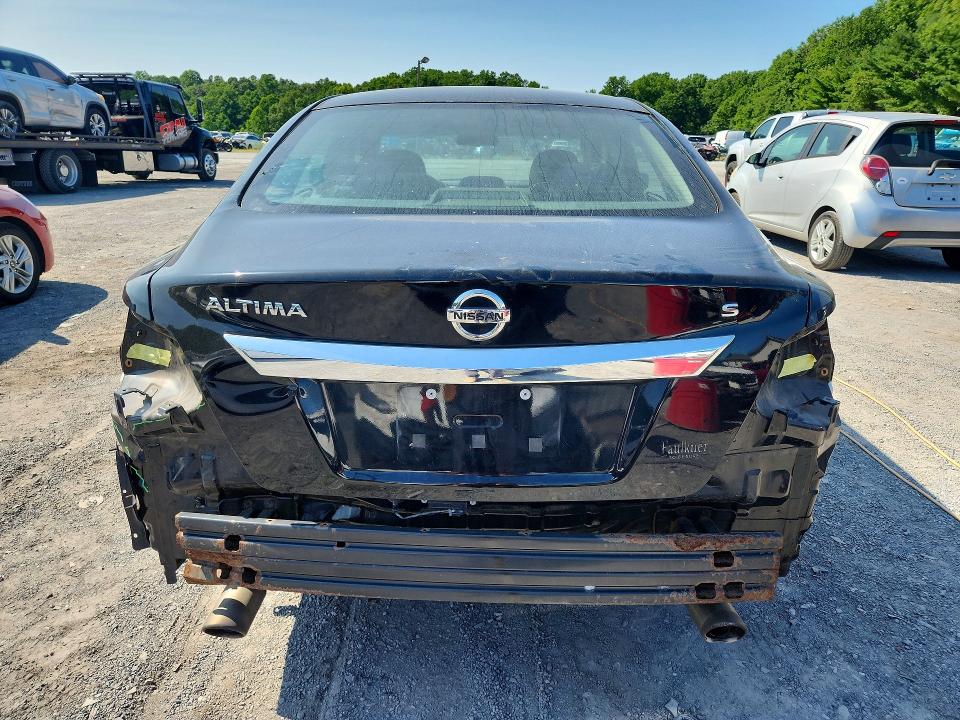 2015 Nissan Altima მანქანა იყიდება აუქციონზე, vin: 1N4AL3AP0FC585930, აუქციონის ნომერი: 62027666
