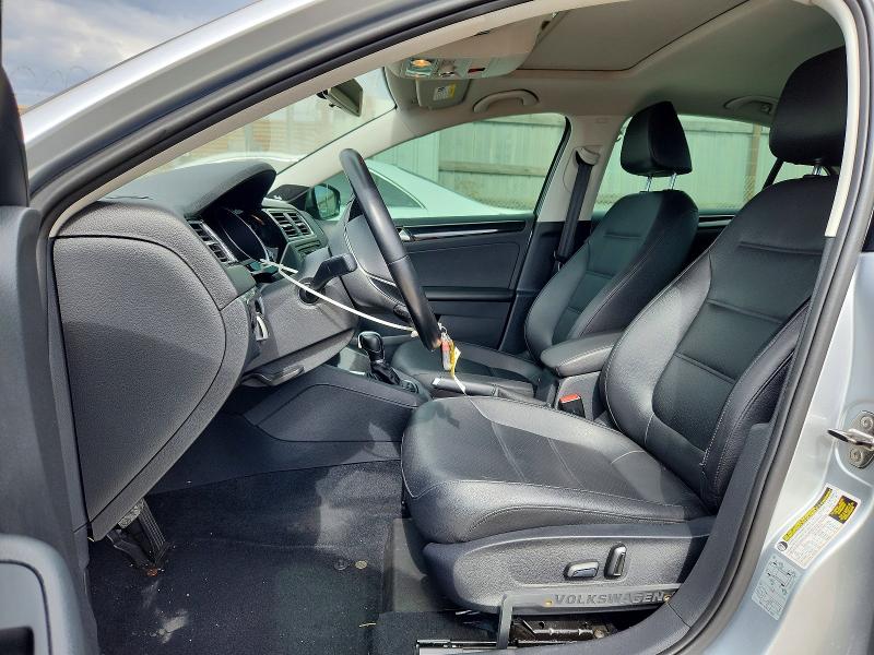 Продажа на аукционе авто 2015 Volkswagen Jetta, vin: 3VWLA7AJ5FM201664, номер лота: 61732386