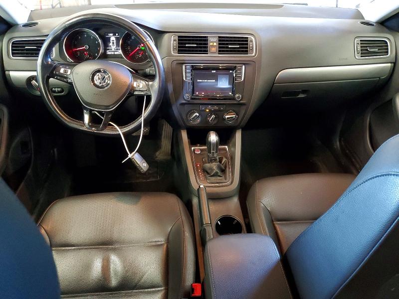 60888166 :رقم المزاد ، 3VWDB7AJ4HM237740 vin ، 2017 Volkswagen Jetta مزاد بيع