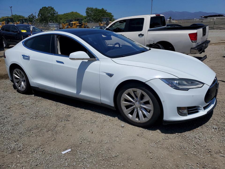 Продажа на аукционе авто 2016 Tesla Model S, vin: 5YJSA1E25GF136268, номер лота: 59649846