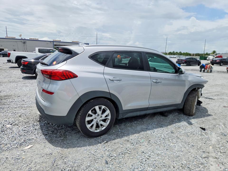 61850266 :رقم المزاد ، KM8J33A44LU101016 vin ، 2020 Hyundai Tucson مزاد بيع