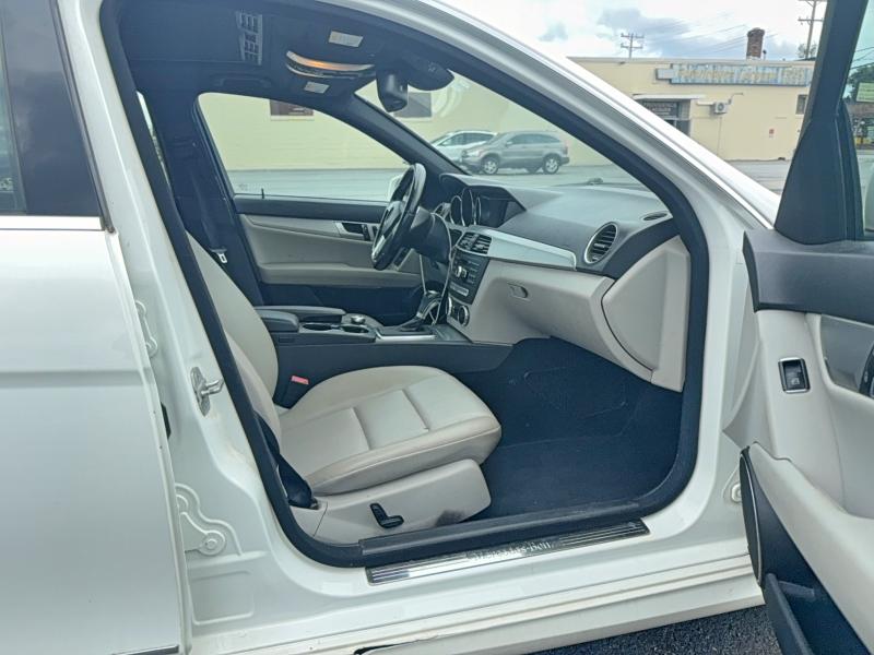 Aukcja sprzedaży 2013 Mercedes-benz C, vin: WDDGF8AB6DR274838, numer aukcji: 63198436