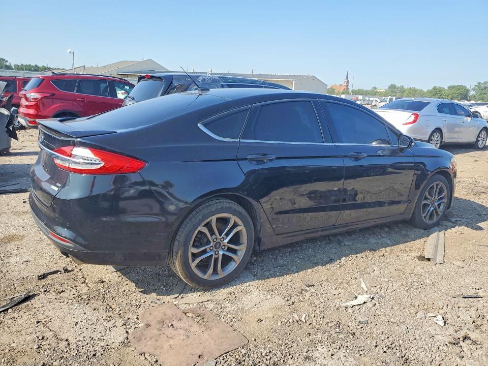 2017 Ford Fusion მანქანა იყიდება აუქციონზე, vin: 3FA6P0HD0HR274667, აუქციონის ნომერი: 61773446