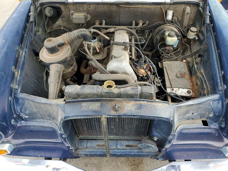 60526156 :رقم المزاد ، 1001010115239 vin ، 1965 Mercedes-benz 190 E مزاد بيع