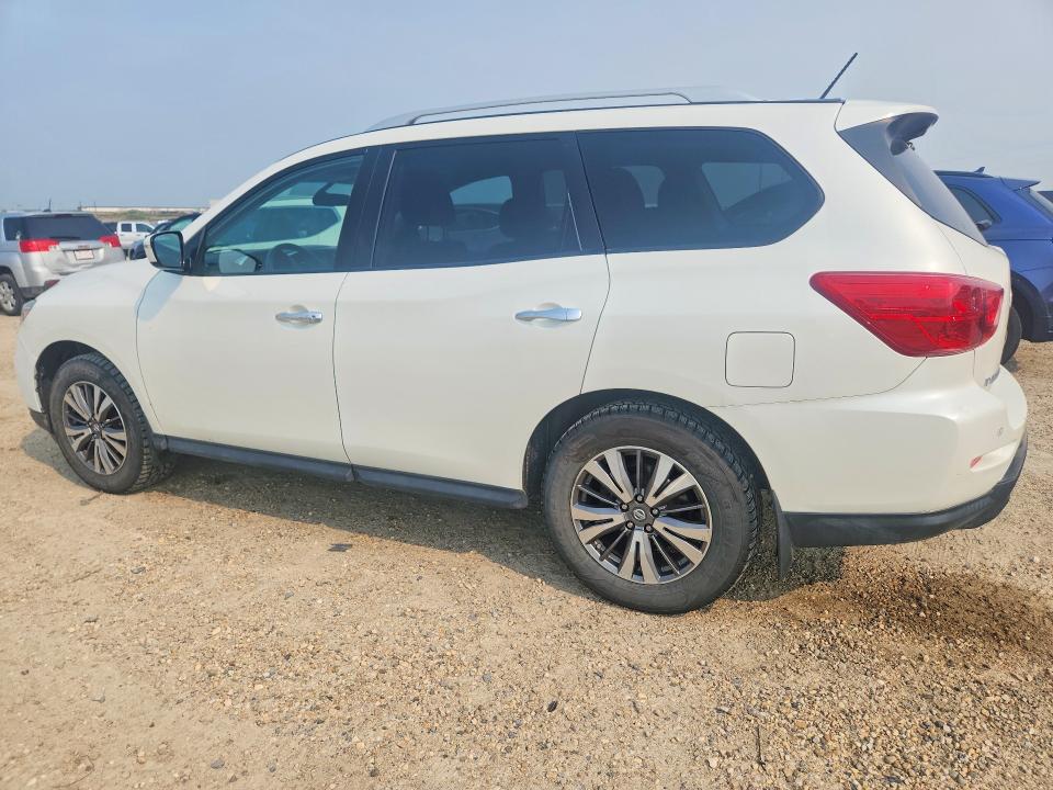 62637406 :رقم المزاد ، 5N1DR2MM0HC633720 vin ، 2017 Nissan Pathfinder مزاد بيع