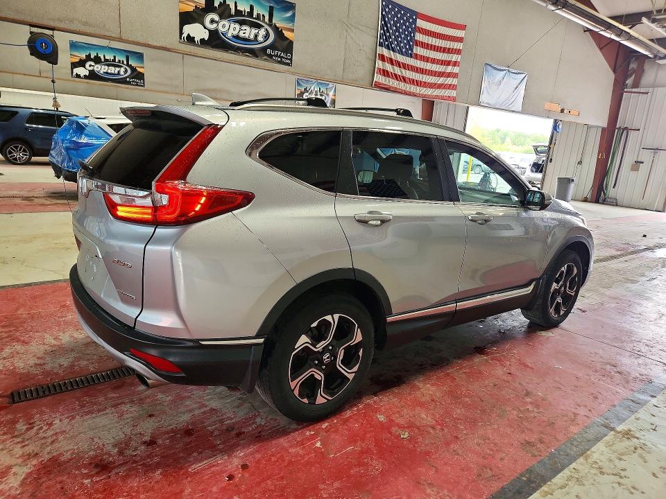 Продажа на аукционе авто 2017 Honda Cr-v, vin: 2HKRW2H92HH610212, номер лота: 61437136