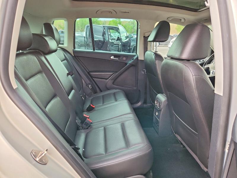 62128496 :رقم المزاد ، WVGBV7AXXDW545099 vin ، 2013 Volkswagen Tiguan مزاد بيع