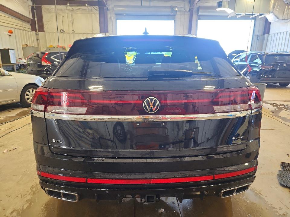 2024 Volkswagen Atlas Cross Sport მანქანა იყიდება აუქციონზე, vin: 1V2FE2CA9RC207914, აუქციონის ნომერი: 59789856