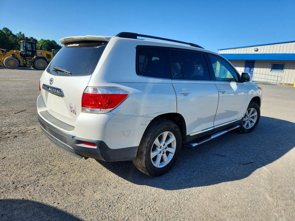 2011 Toyota Highlander მანქანა იყიდება აუქციონზე, vin: 5TDZK3EHXBS046338, აუქციონის ნომერი: 59881086