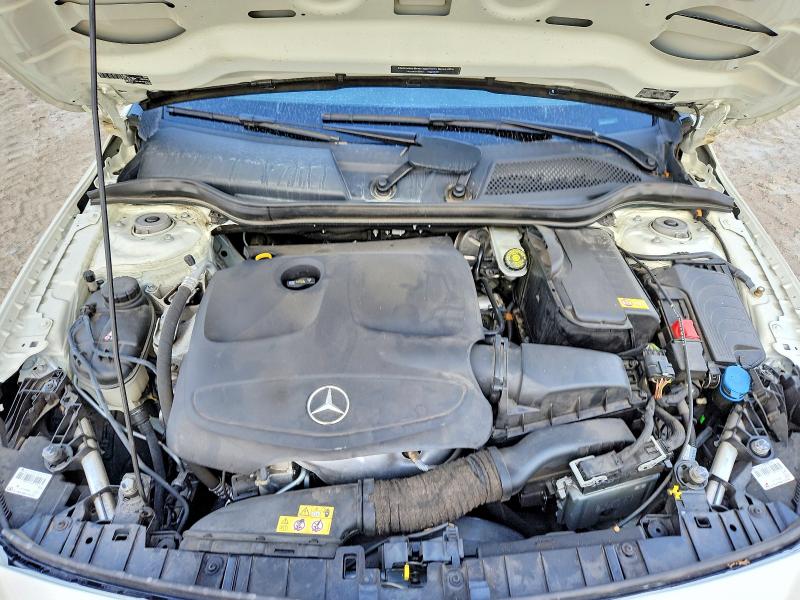 60493256 :رقم المزاد ، WDCTG4EB1GJ204511 vin ، 2016 Mercedes-benz Gla مزاد بيع