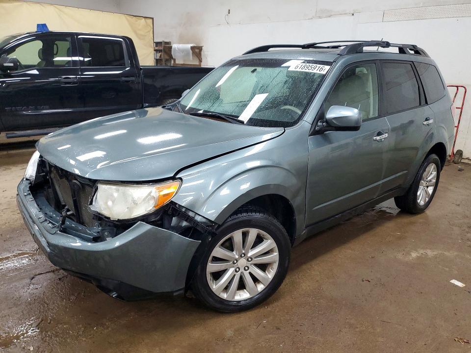 61895916 :رقم المزاد ، JF2SHADC9CH460213 vin ، 2012 Subaru Forester مزاد بيع