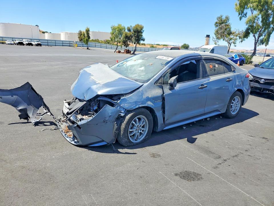 61167726 :رقم المزاد ، JTDEBRBE6LJ006302 vin ، 2020 Toyota Corolla مزاد بيع