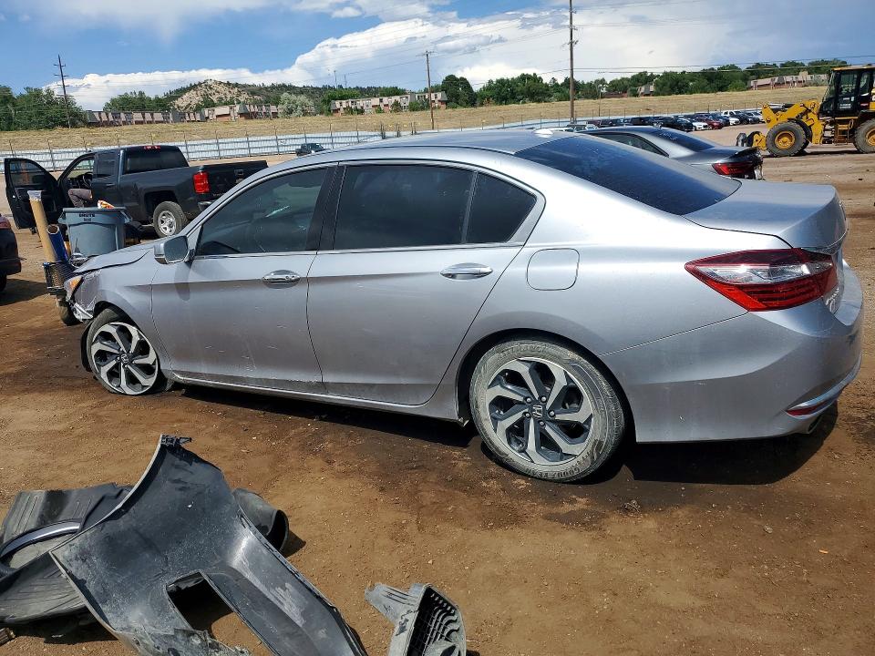 60460746 :رقم المزاد ، 1HGCR3F85HA035240 vin ، 2017 Honda Accord مزاد بيع