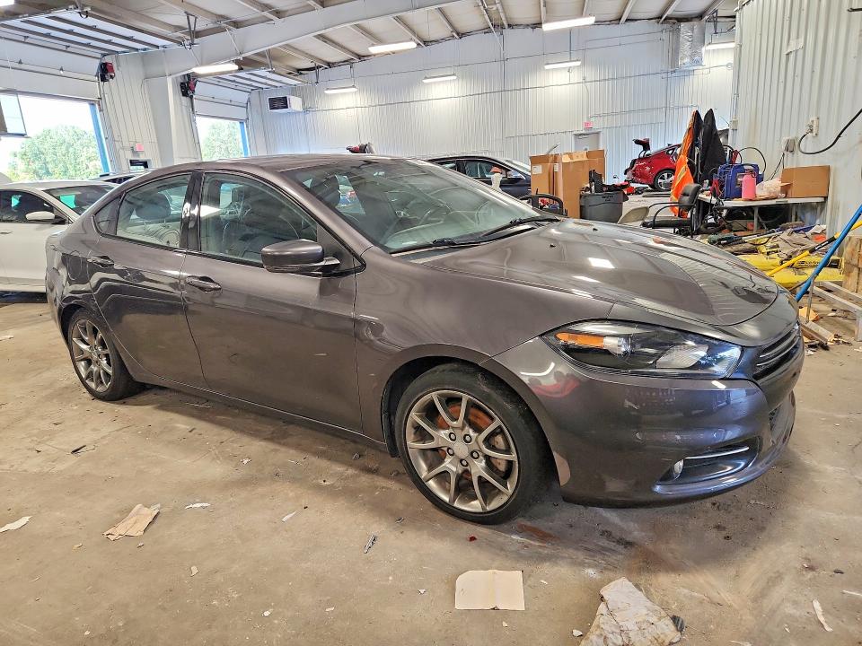 62074176 :رقم المزاد ، 1C3CDFEB3FD415172 vin ، 2015 Dodge Dart مزاد بيع