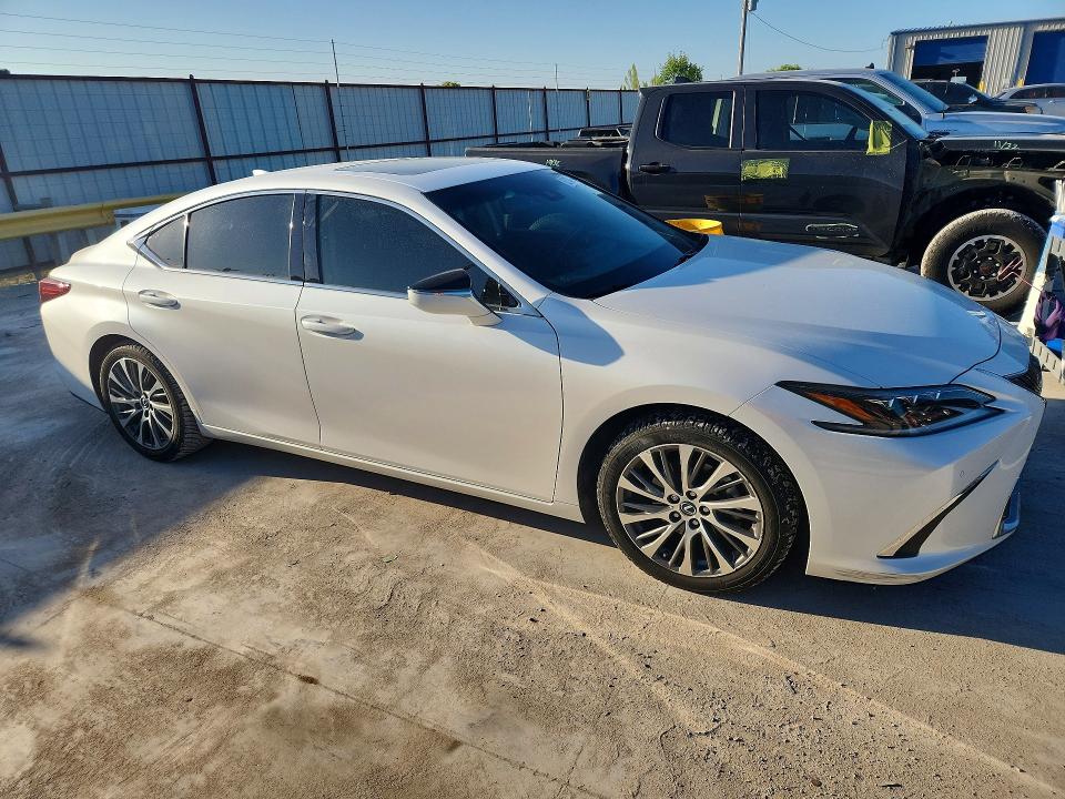 Продажа на аукционе авто 2019 Lexus Es, vin: 58ABZ1B13KU036968, номер лота: 62773876