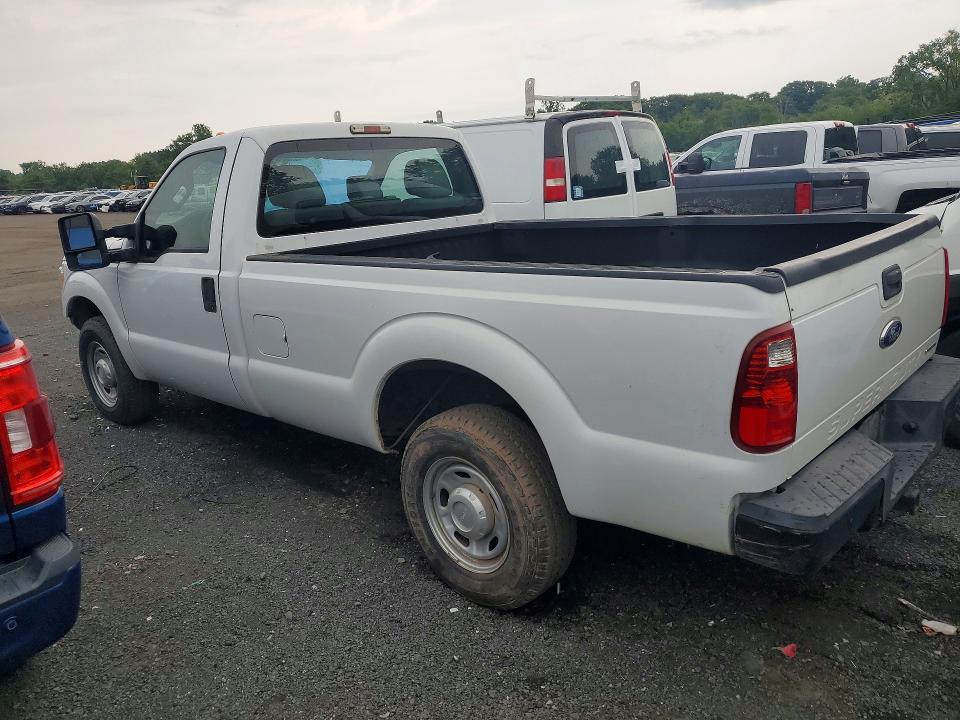 60006326 :رقم المزاد ، 1FTBF2A61FEA70446 vin ، 2015 Ford F250 مزاد بيع