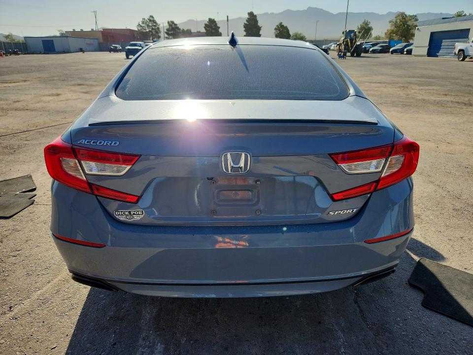 62207756 :رقم المزاد ، 1HGCV1F36NA012453 vin ، 2022 Honda Accord مزاد بيع