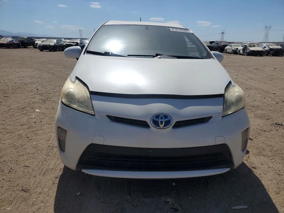 61616386 :رقم المزاد ، JTDKN3DU7F1913785 vin ، 2015 Toyota Prius مزاد بيع